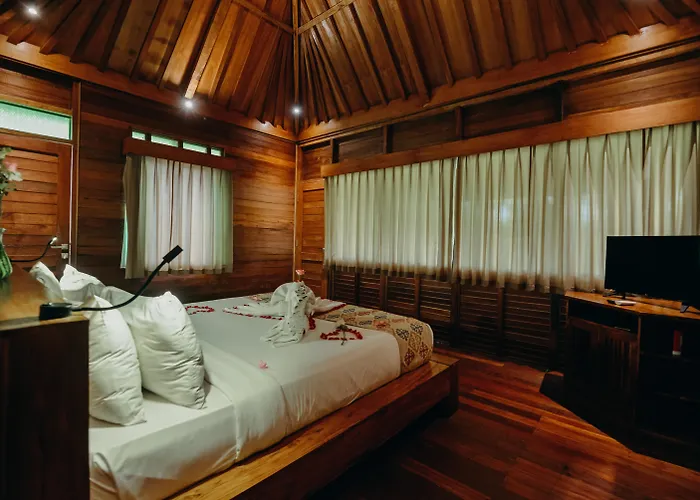 Hotel Pertiwi Bisma 3*