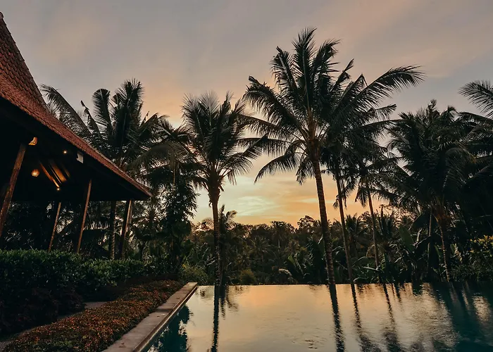 Pertiwi Bisma Hotel 3*