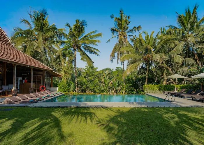 Pertiwi Bisma 3*
