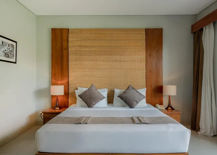 Pertiwi Bisma Hotel 3*